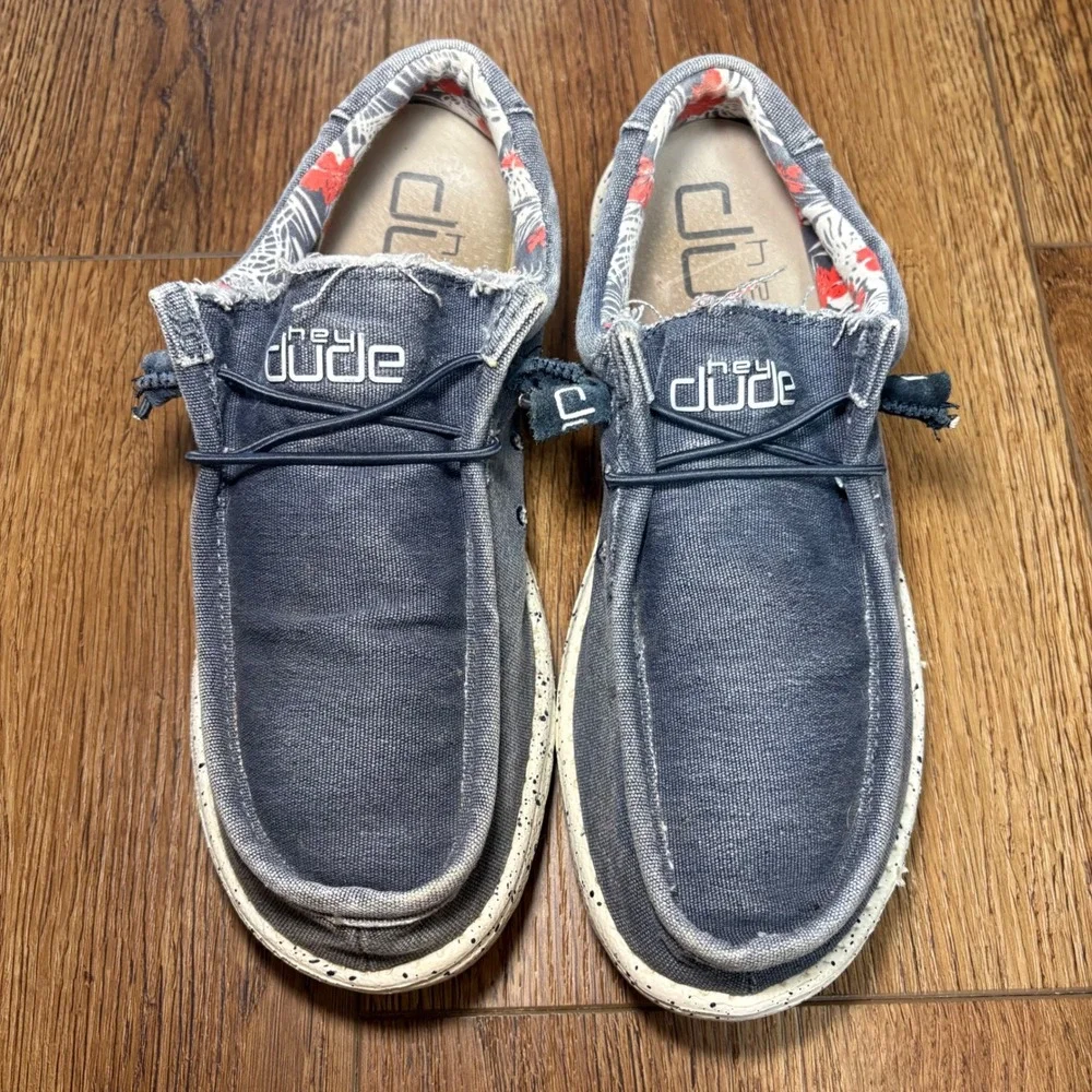 Hey Dude Shoes Mens 9 Blue Wally Stretch Canvas Light Slip On‎ Sneakers Loafers